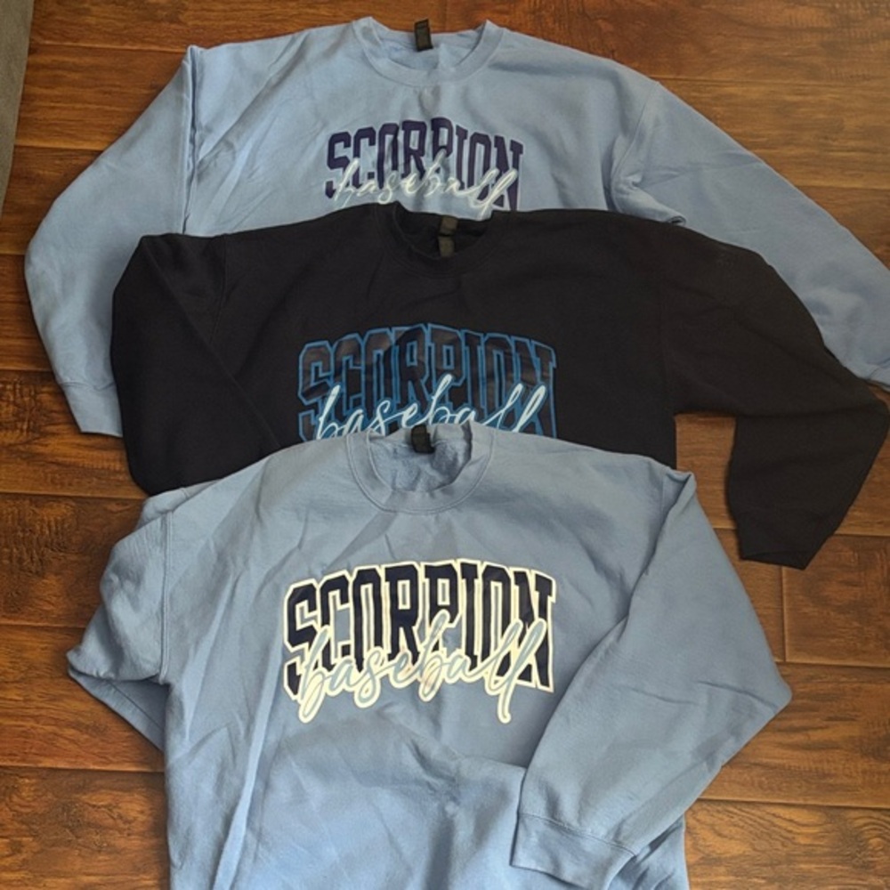 3 Gildan heavy blend crew neck sweatshirts xl scorpian baseball